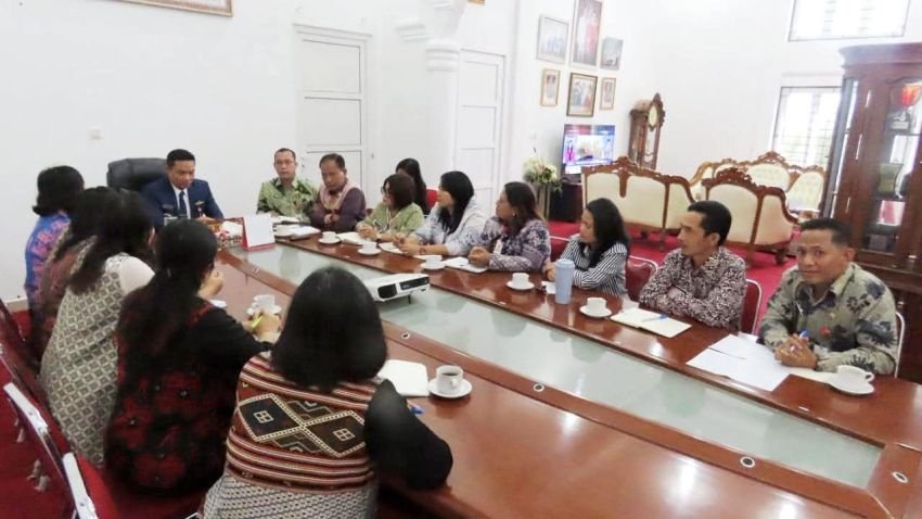 Tingkatkan Pelayanan Kesehatan, Bupati Panggil Plt Kadis Kesehatan dan Seluruh Kapus