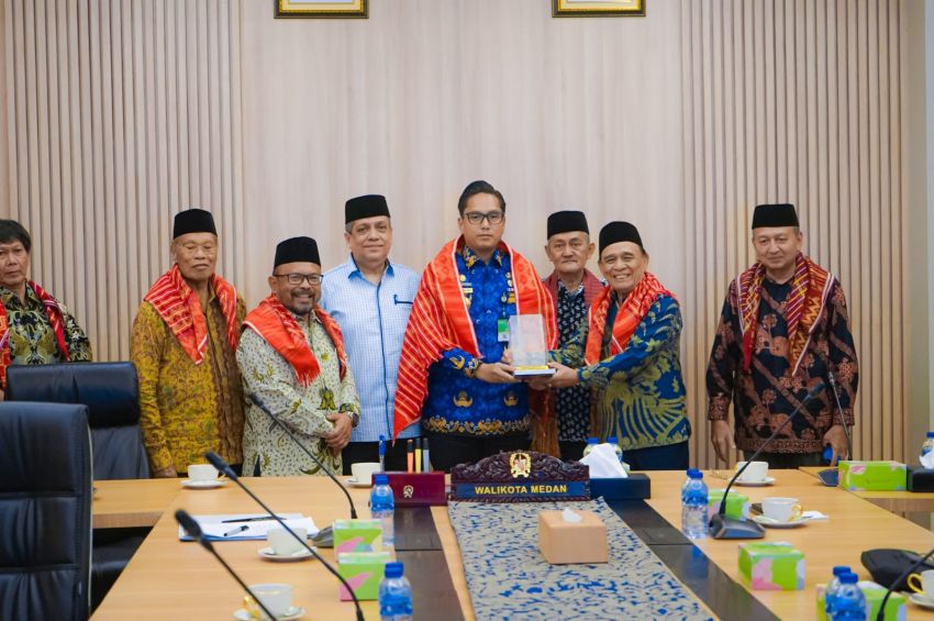 Wali Kota Medan Rico Waas Akan Ditabalkan Marga Ginting Suka