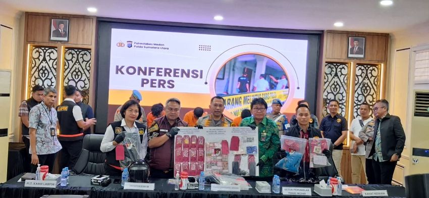 Sakit Hati, Mantan Sopir Curi Perhiasan dan Bakar Rumah Hakim Khamozaro Waruwu