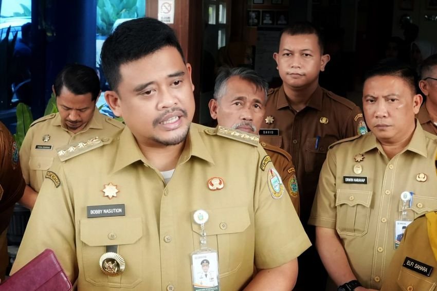 Banjir dan Longsor di Sebagian Besar Wilayah Sumut, Bobby Nasution Tetapkan Sumut Status Tanggap Darurat Bencana Selama 14 Hari