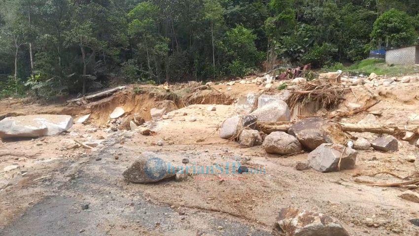 Jembatan Lobu Hubungkan 2 Kelurahan di Sibolga Hilang Terbawa Arus Sungai