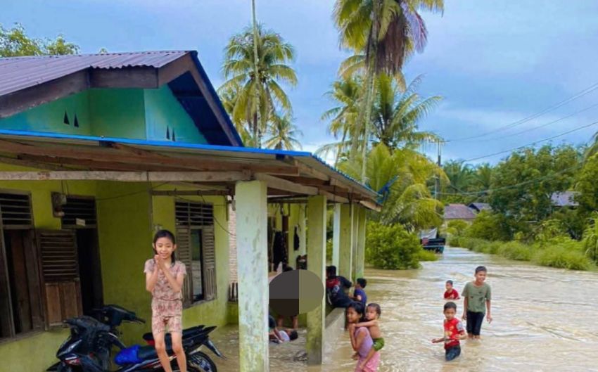Hujan Tanpa Henti, Sejumlah Wilayah di Tapteng Terendam Banjir