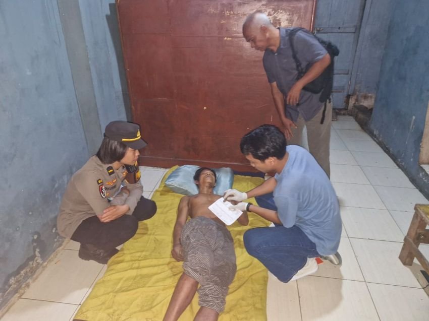 Anggiat Nazara Ditemukan Tewas di Atas Pintu Pagar Besi Rumahnya