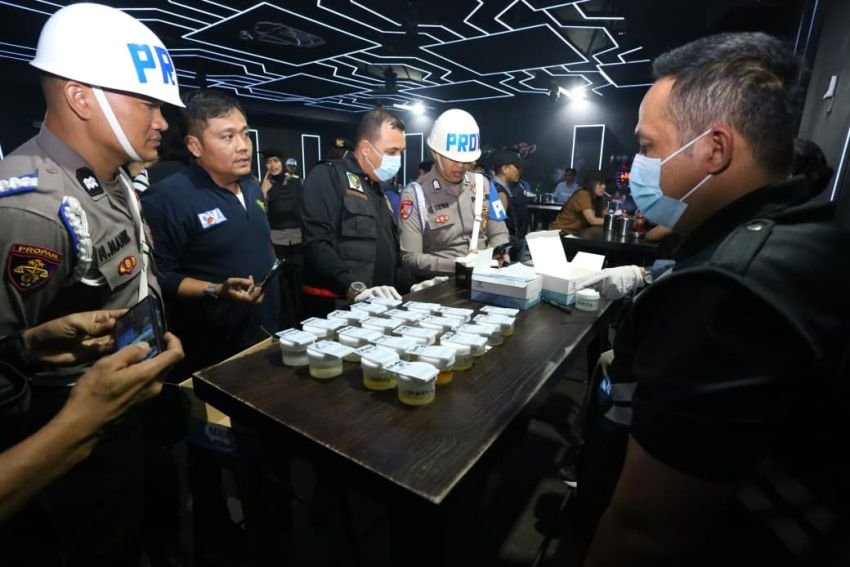 Polda Sumut Razia Gabungan di THM Helen's Night Mart, 2 Pengunjung Positif Narkoba