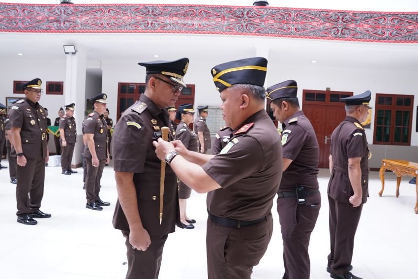 Kajati Sumut Lantik 22 Pejabat Baru, Tegaskan Integritas dan Komitmen Pemberantasan Korupsi