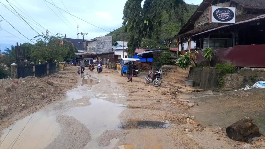 Banjir Surut, Warga Sibolga Julu Alami Krisis Air Bersih