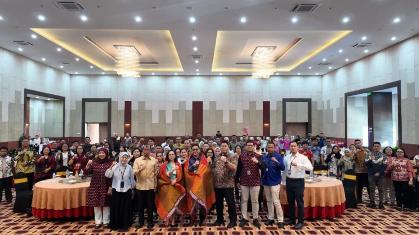 OJK Sumut Sosialisasikan Roadmap TPAKD 2026-2030 di Balige