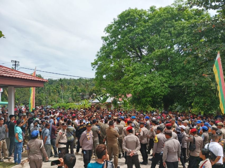 Ribuan Karyawan PT Torganda Demo DPRD Rohul, Tuntut Kepastian Nasib Usai Alih Kelola ke Agrinas
