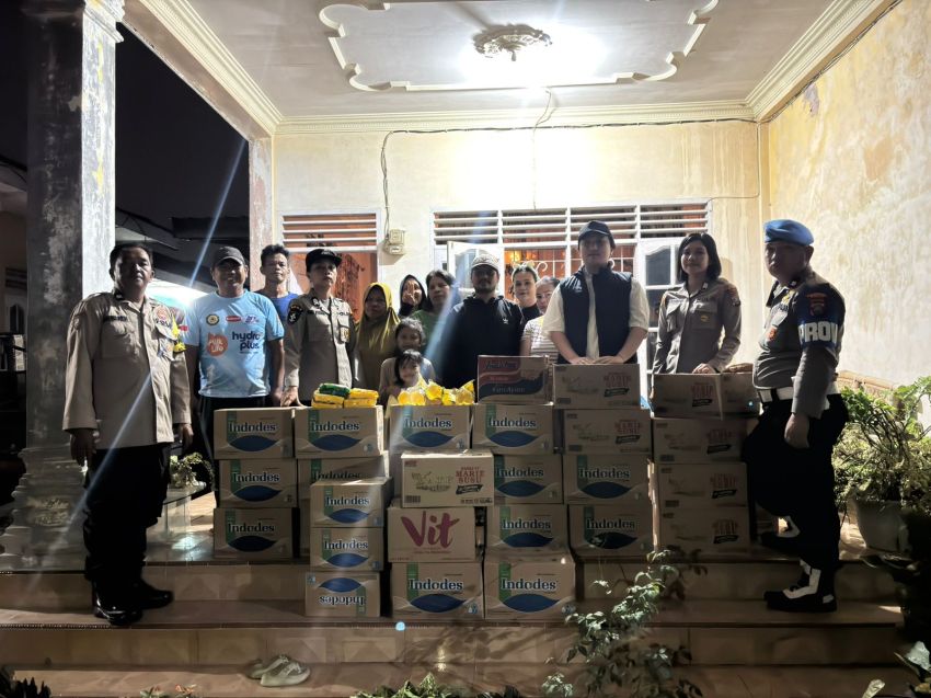 Polsek Medan Tuntungan Salurkan Bantuan untuk Warga Terdampak Banjir