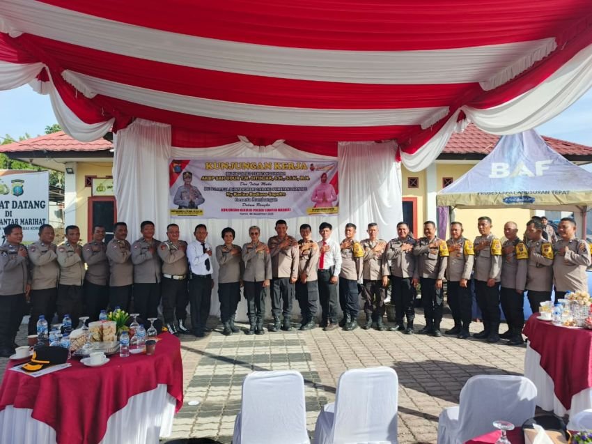 Kapolres Siantar Tekankan Pentingnya Kedekatan Polisi dengan Masyarakat saat Kunjungi Polsek Marihat