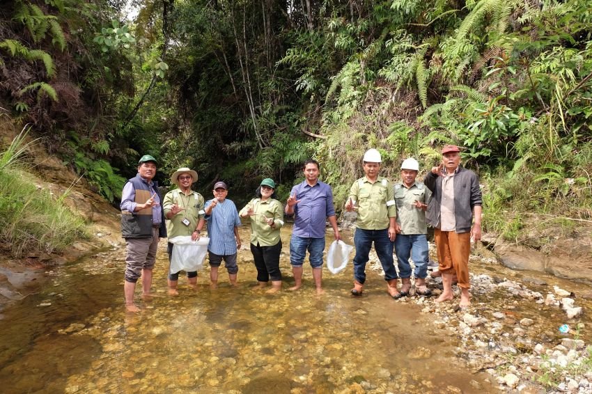 Jaga Ekosistem Perairan di Taput, Puluhan Ribu Bibit Ikan Ditebar