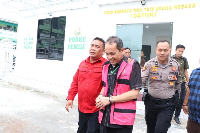 Kejari Medan Tetapkan Tiga Tersangka Korupsi BBM Subsidi Mobil Operasional Sampah