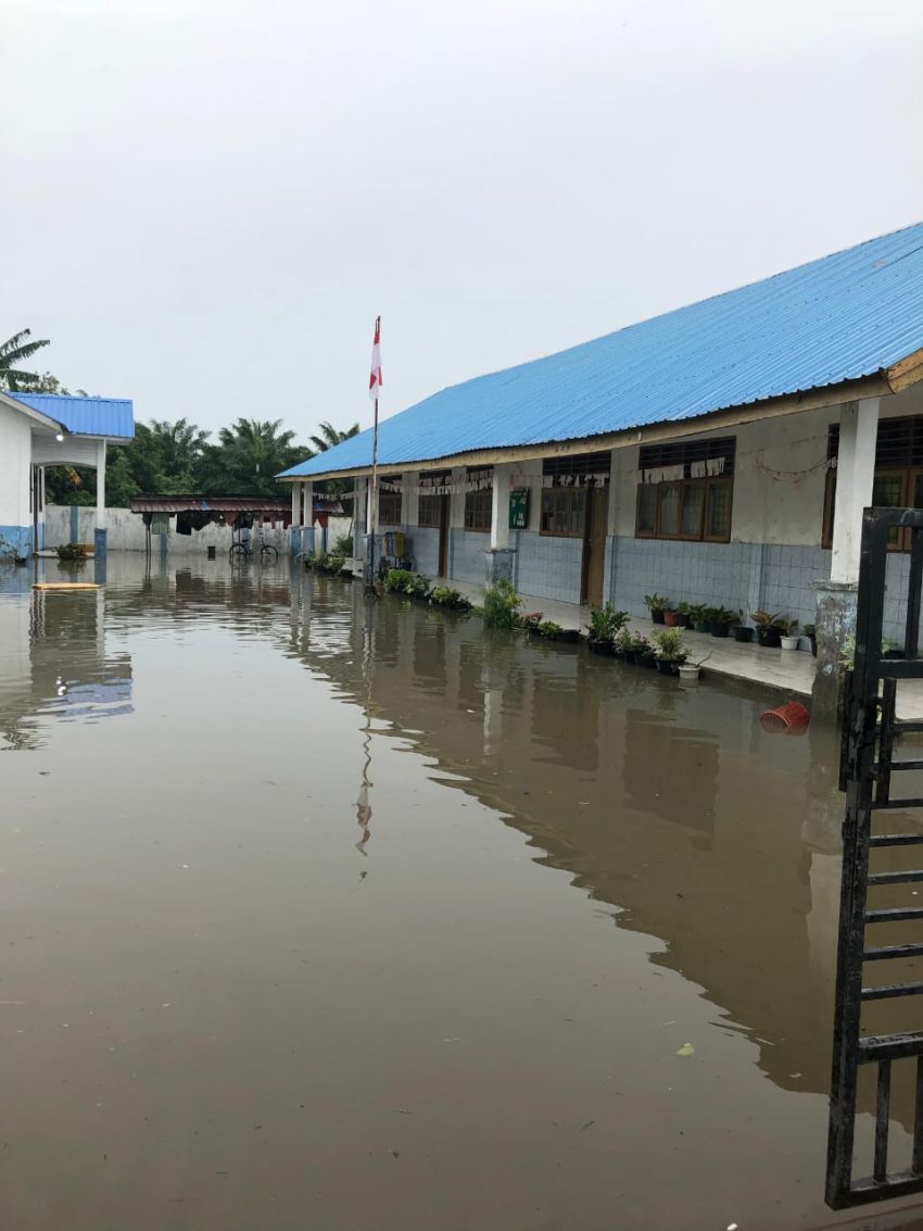 Banjir Parah! Disdik Deliserdang Berlakukan PJJ, Lebih dari 60 Sekolah Terendam