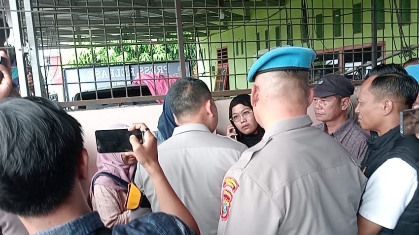Kapolrestabes Medan Sampaikan Belasungkawa kepada Keluarga Korban Pembunuhan di Patumbak