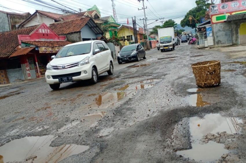 Tiga Penyebab Utama Jalan di Indonesia Cepat Rusak, Dosen Teknik Sipil Beberkan Faktor Kuncinya
