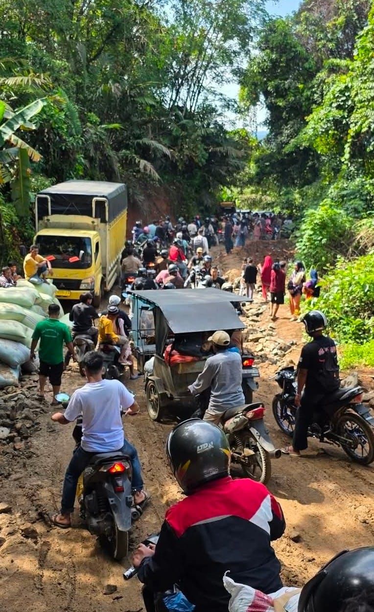 Pemkab Tapanuli Selatan Harus Gerak Cepat Distribusikan Logistik Bagi Korban Bencana