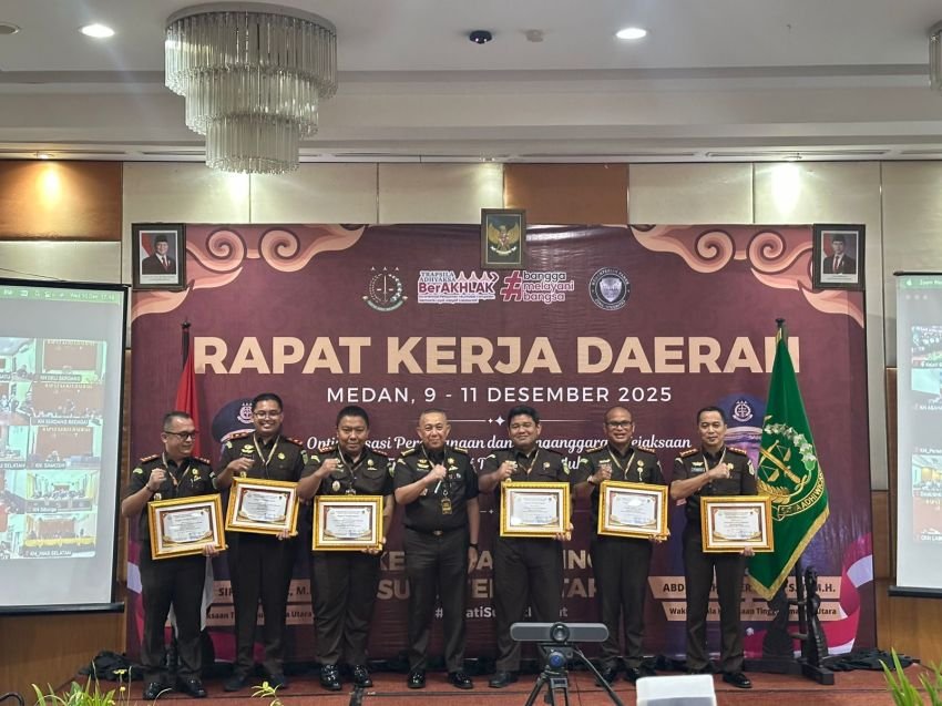 Torehkan Prestasi, Kejari Batubara Boyong Empat Penghargaan di Rakerda Kejati Sumut