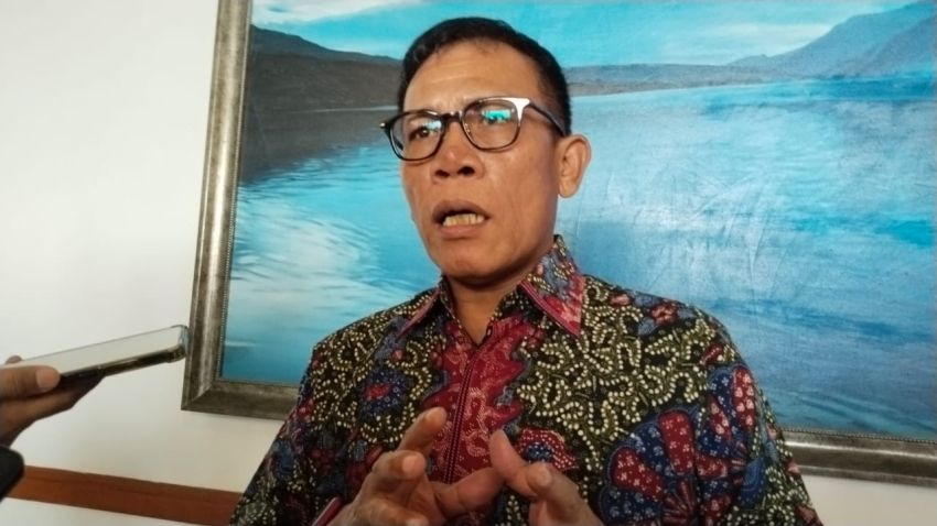 Bupati Tapteng Warning Masyarakat Stop Tanam Sawit