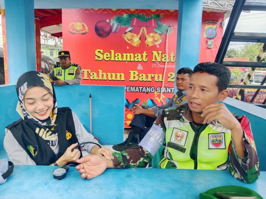Sie Dokkes Polres Pematangsiantar Cek Kesehatan Personel Pospam dan Posyan