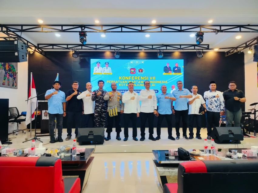 PWI Tanjungbalai Gelar Konferensi ke VII, Farianda : Pemimpin Itu Harus Bisa Jadi Parhobas