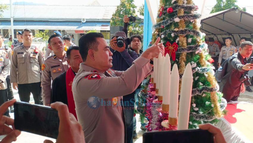 Kapolda Sumut Rayakan Natal Warga Pengungsi di Kecamatan Tukka