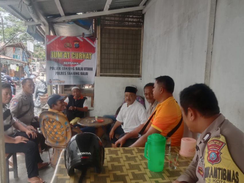 Polsek TBU Gelar Jumat Curhat, Warga Minta Patroli Malam Diperkuat