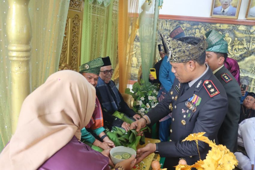 Kapolres Bersama Forkopimda Ikuti Pawai Rayakan HUT Tanjungbalai Ke-405