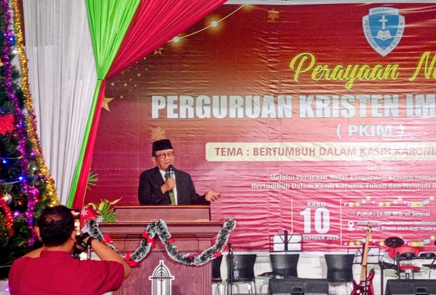 RE Nainggolan Hadiri Perayaan Natal Perguruan Kristen Immanuel Medan