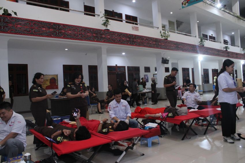 Menyambut Natal 2025, Kejati Sumut Gelar Kegiatan Donor Darah