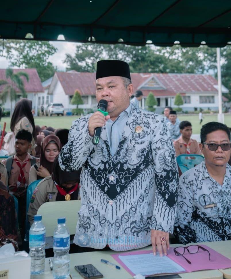 Kepala SMKN 1 Barumun Tekankan Sinergi Orang Tua dan Sekolah Saat Pembagian Rapor