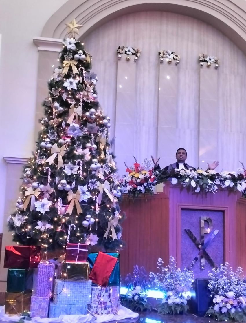 GBKP Setia Budi Medan Gelar Ibadah Malam Natal Penuh Sukacita