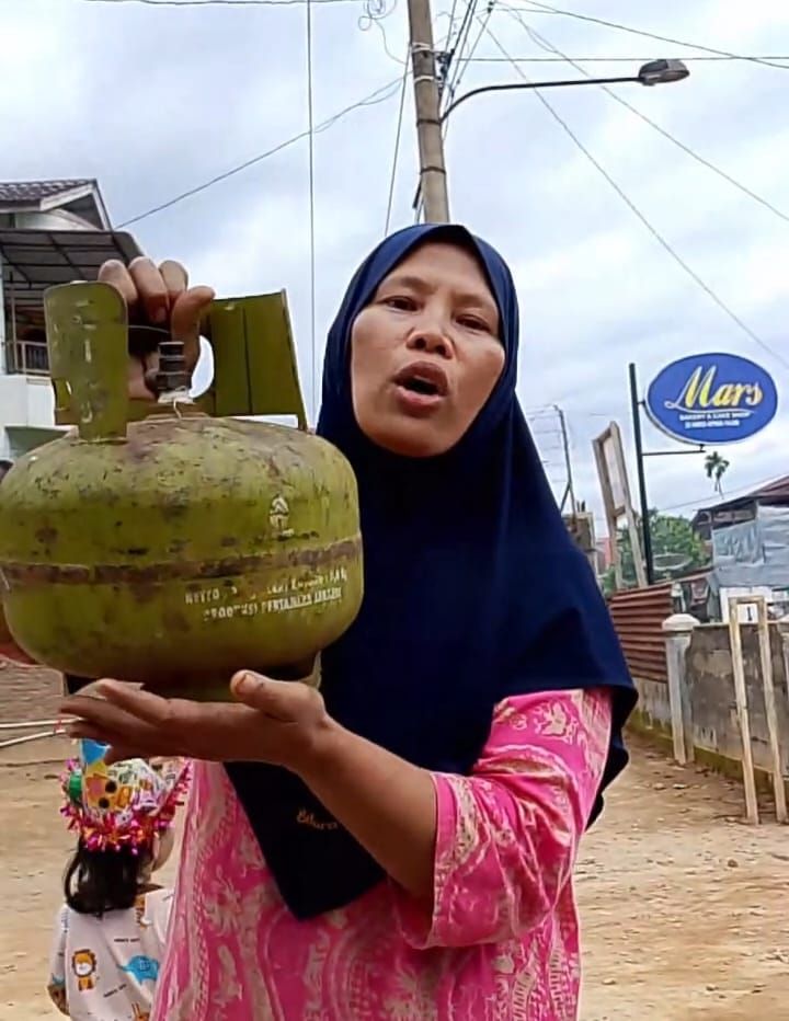 Warga Ngadu ke Bupati Tapteng, Harga Elpiji Subsidi Capai Rp30 Ribu
