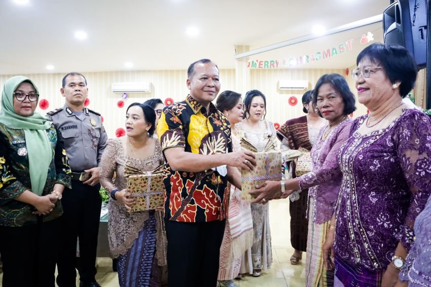 Natal Dinkes Sergai Dimeriahkan Sukacita, Pemkab Tekankan Pentingnya Kerukunan