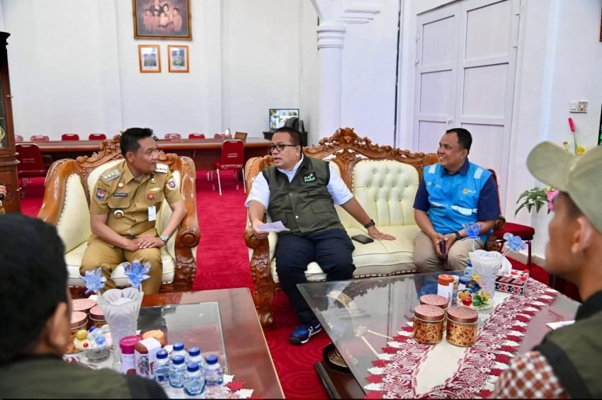 PLN Unit I Distribusi Sumut Audiensi Kepada Bupati Humbang Hasundutan