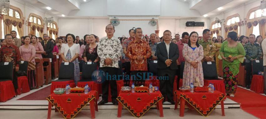 Rayakan Natal 2025, Bupati Nias Tekankan Jajarannya Kerja Tulus, Bersih dan Peduli