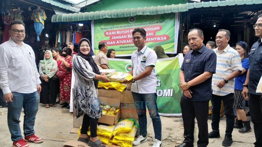 APPSI Bantu Ratusan Pedagang, Minta Perlindungan dari Pasal-pasal Pelarangan Penjualan Ranperda KTR yang Tak Adil