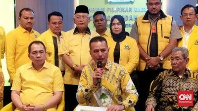 Dicopot dari Ketua Golkar Sumut, Ijeck Pilih Tunggu Sikap Resmi DPP