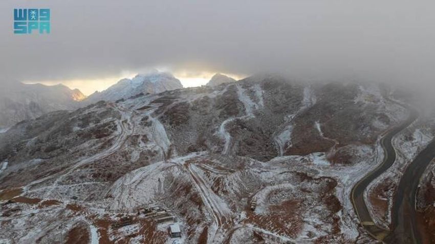 Fenomena Langka, Salju Selimuti Wilayah Utara Arab Saudi