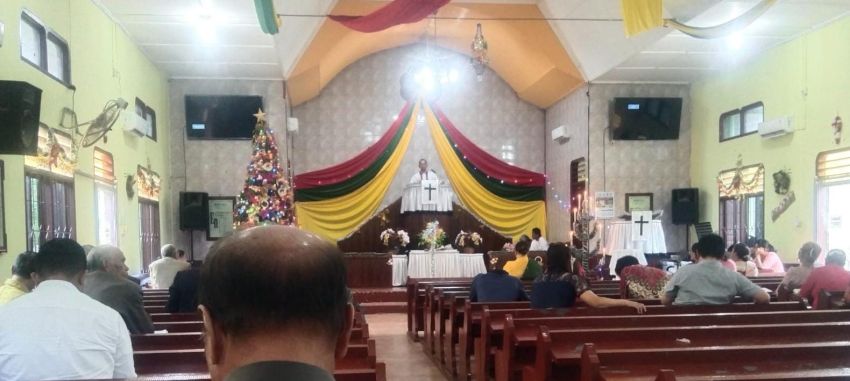 HKBP Padangpasir Bantu 31 Keluarga Jemaat Kurang Mampu