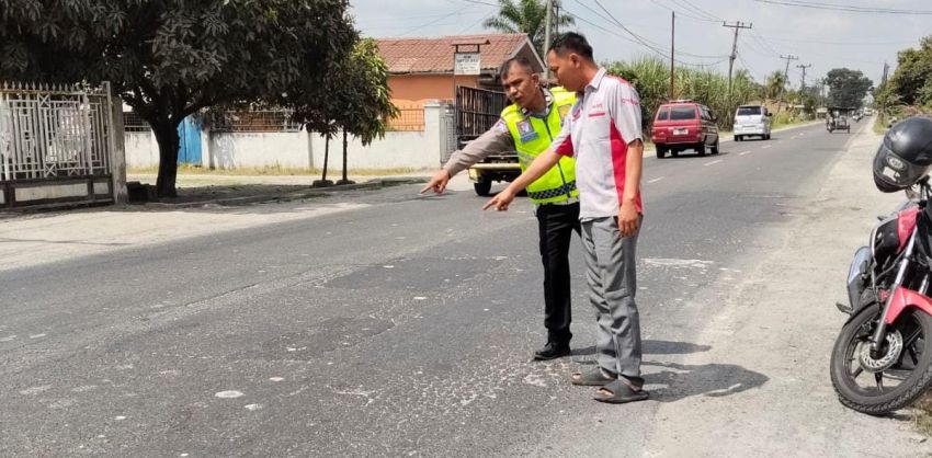 Tronton Tabrak Pengendara Sepeda Motor di Jalinsum, Korban Alami Patah Kaki