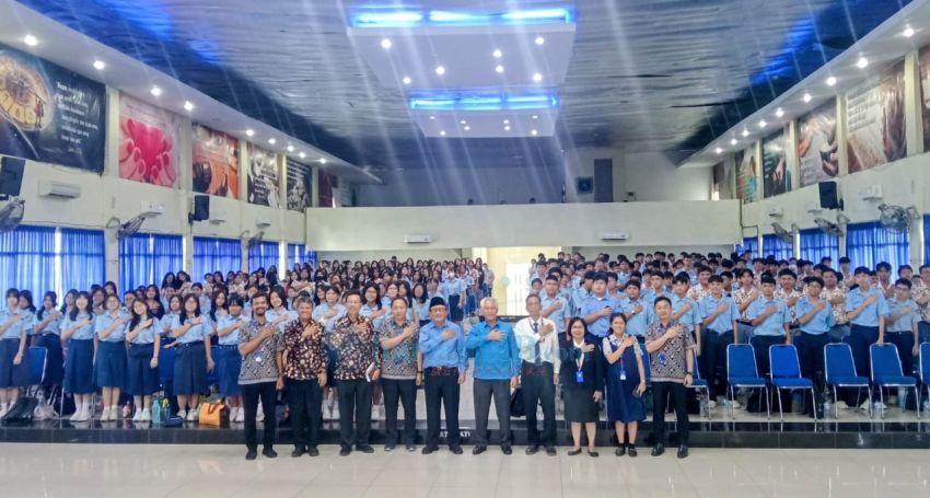 Doa Serentak Nasional Warnai Perayaan Hari Sekolah Kristen Indonesia