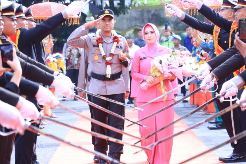 Polres Labuhanbatu Sambut Kapolres Baru AKBP Wahyu Endrajaya, Lepas AKBP Choky Sentosa Meliala dengan Kekeluargaan