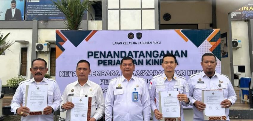 Lapas Labuhan Ruku Gelar Penandatanganan Perjanjian Kinerja