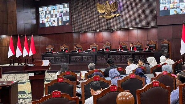 MK Tegaskan Kolumnis Bukan Profesi Wartawan, Gugatan Uji Materi UU Pers Ditolak