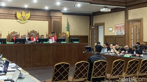 Mantan Ketua PN Jakpus Disebut Terima USD 1 Juta Terkait Suap Vonis Lepas Migor