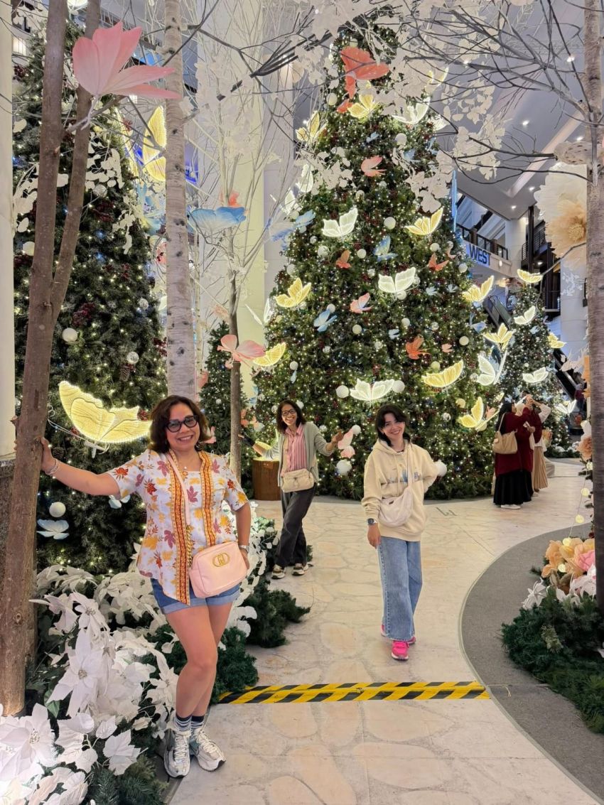 Warga Sumut Penuhi Malaysia Pasca Tahun Baru 2026, Hiasan Natal dan Imlek di Mana-mana