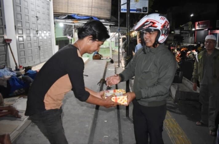 Sahur On The Road Korem 023 KS Bersama Masyarakat