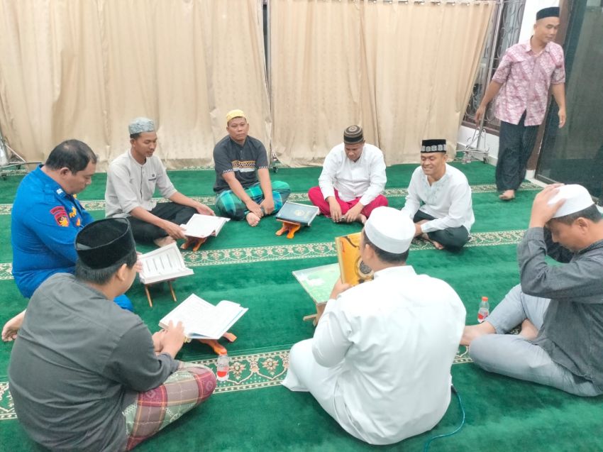 Ramadan, Polres Tanjungbalai Gelar Tarawih dan Tadarus Bersama
