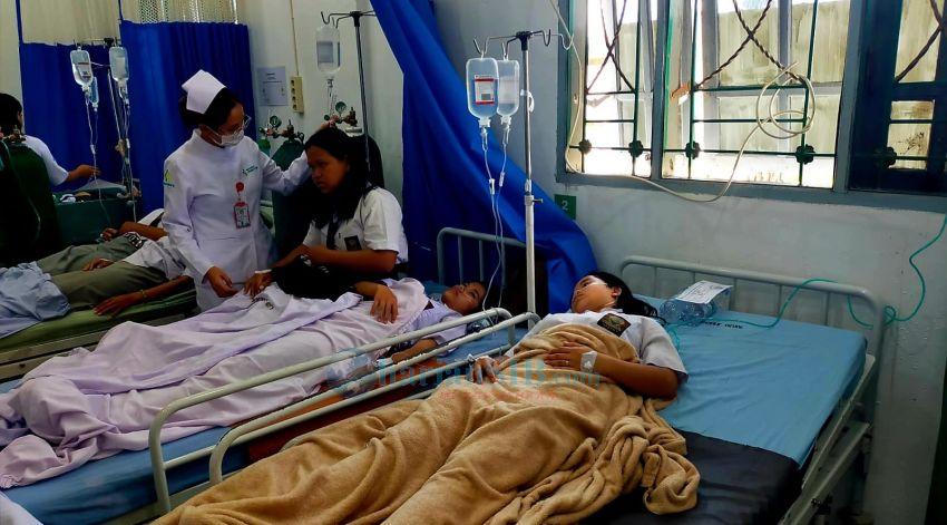Seratusan Siswa SMK HKBP Sidikalang Diduga Keracunan MBG
