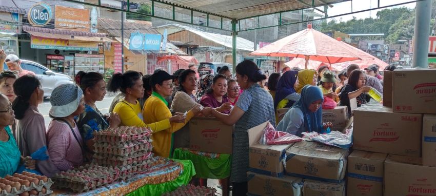 Pemkab Simalungun Gelar Gerakan Pangan Murah Di Parapat